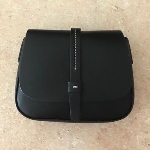 NWT GAP Crossbody Saddle Bag